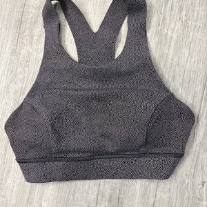 Lululemon ‘Free to be serene’ sports bra brand new